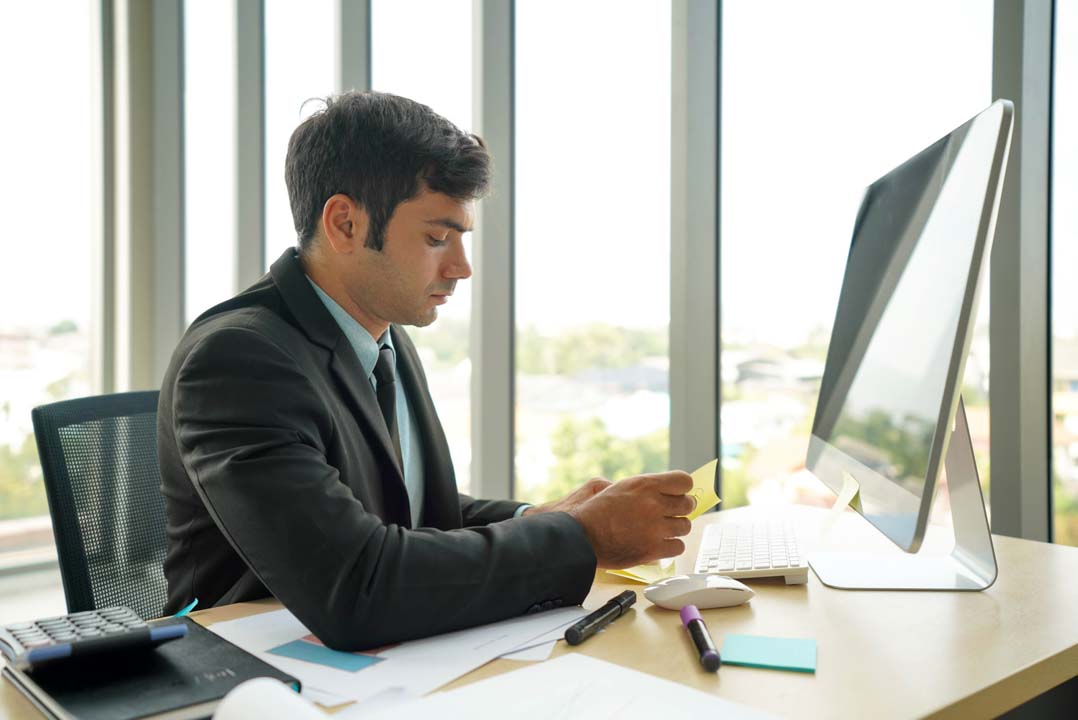 Stop Wasting Time: Plan and Host Effective Virtual Meetings